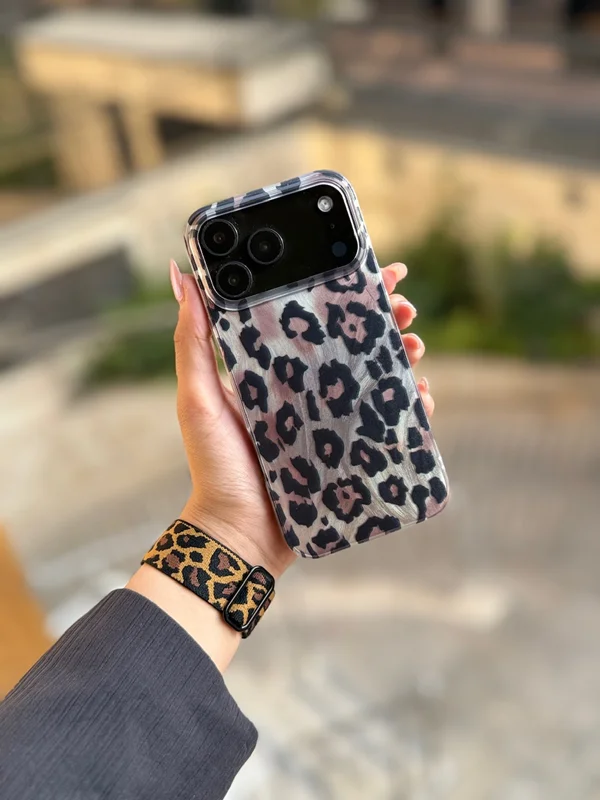 قاب طرح چیک چیتا گوشی آیفون 16 مدل: iPhone 16 - Image 2