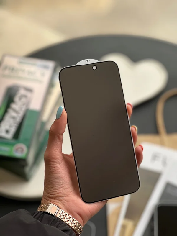 گلس آیفون پرایوسی Privacy Anti Static مدل: iPhone 16 - Image 2